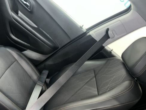 Used 2021 Chevrolet Trax LT FWD image 38