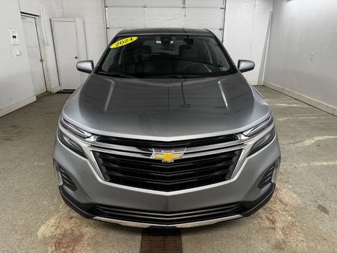 Used 2024 Chevrolet Equinox LT AWD/4WD image 3