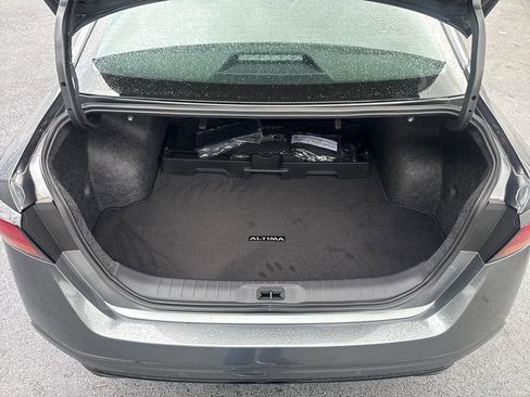 New 2026 Nissan Altima 2.5 SR FWD image 23