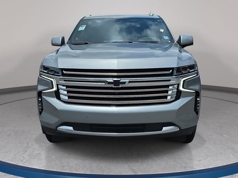Used 2024 Chevrolet Tahoe High Country AWD/4WD image 2