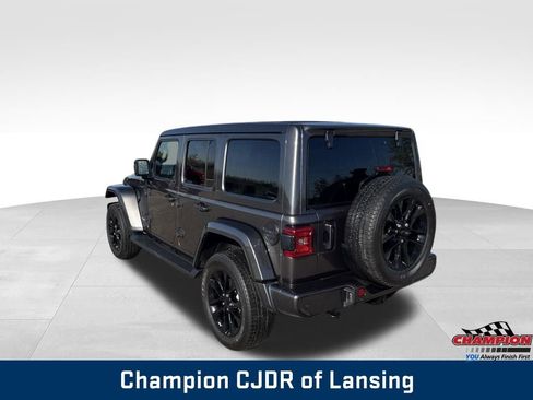 Used 2021 Jeep Wrangler Unlimited Sahara AWD/4WD image 5