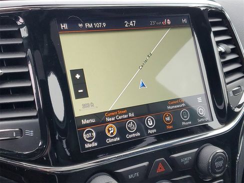 Used 2020 Jeep Grand Cherokee Limited image 21