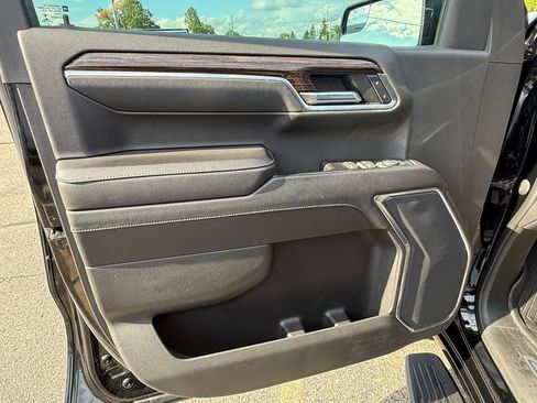 Certified 2023 GMC Sierra 1500 Elevation w/ LPO, Elevation Black Package AWD/4WD image 14