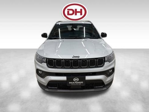 New 2026 Jeep Compass Latitude image 8