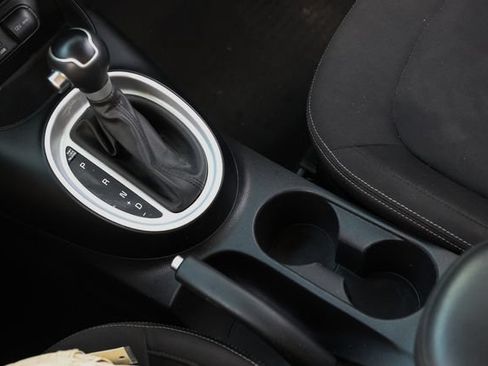 Used 2017 Kia Soul FWD image 36