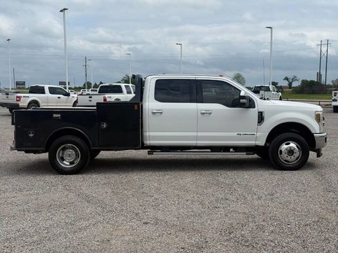 Used 2019 Ford F350 XLT w/ XLT Premium Package AWD/4WD image 4