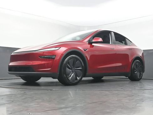 Used 2026 Tesla Model Y Long Range RWD image 48