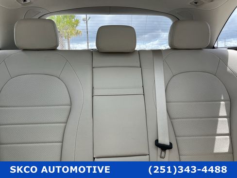Used 2019 Mercedes-Benz GLC 300 image 27