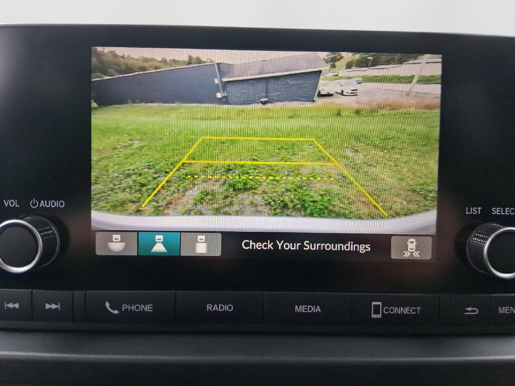 Used 2025 Honda Pilot Sport image 18