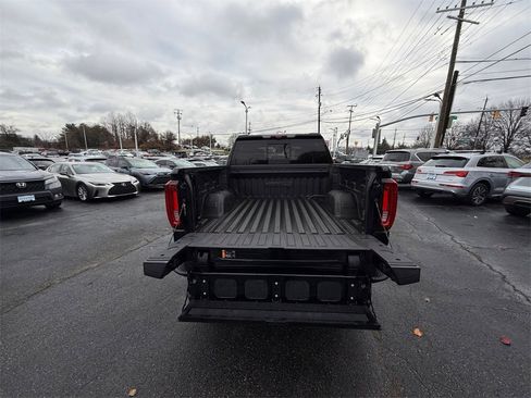 Used 2022 GMC Sierra 1500 AT4 w/ AT4 Premium Package image 32