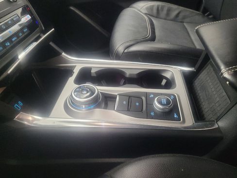 Used 2020 Ford Explorer ST image 26