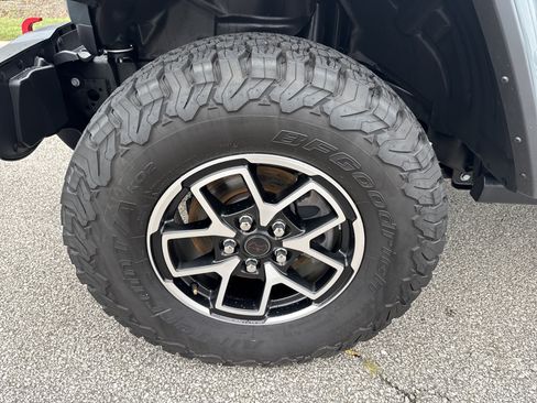 Used 2026 Jeep Wrangler Unlimited Rubicon AWD/4WD image 11