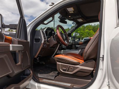 Used 2020 Ford F450 King Ranch w/ King Ranch Ultimate Package AWD/4WD image 22