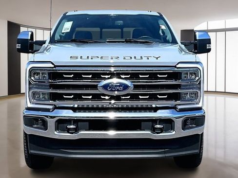 Used 2024 Ford F250 Lariat w/ Chrome Package image 2