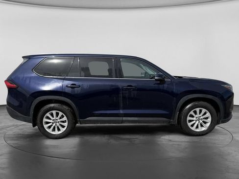 Used 2024 Toyota Grand Highlander AWD image 18