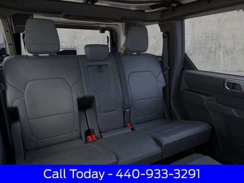 New 2026 Ford Bronco Badlands w/ Sasquatch Package image 13
