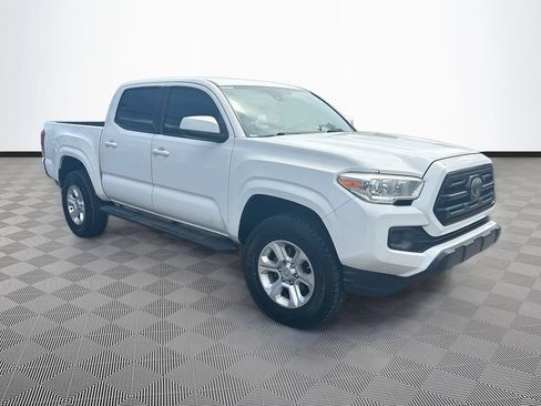 Used 2019 Toyota Tacoma SR w/ SR Convenience Package RWD image 4