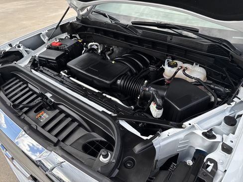 Used 2024 GMC Sierra 1500 SLT image 41