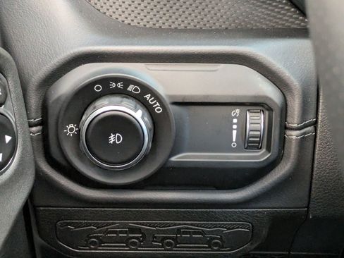 New 2025 Jeep Wrangler Unlimited Rubicon 392 image 17