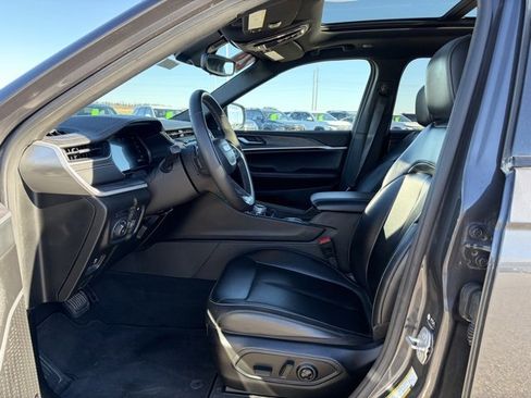 Used 2024 Jeep Grand Cherokee Limited 4xe image 14