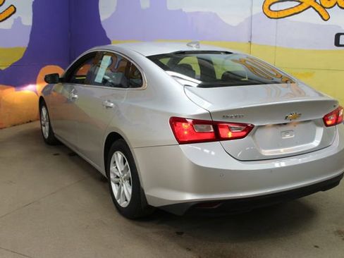 Used 2016 Chevrolet Malibu LT FWD image 6