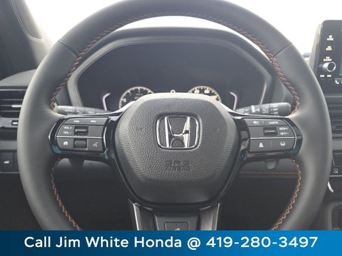 New 2025 Honda Pilot TrailSport image 24