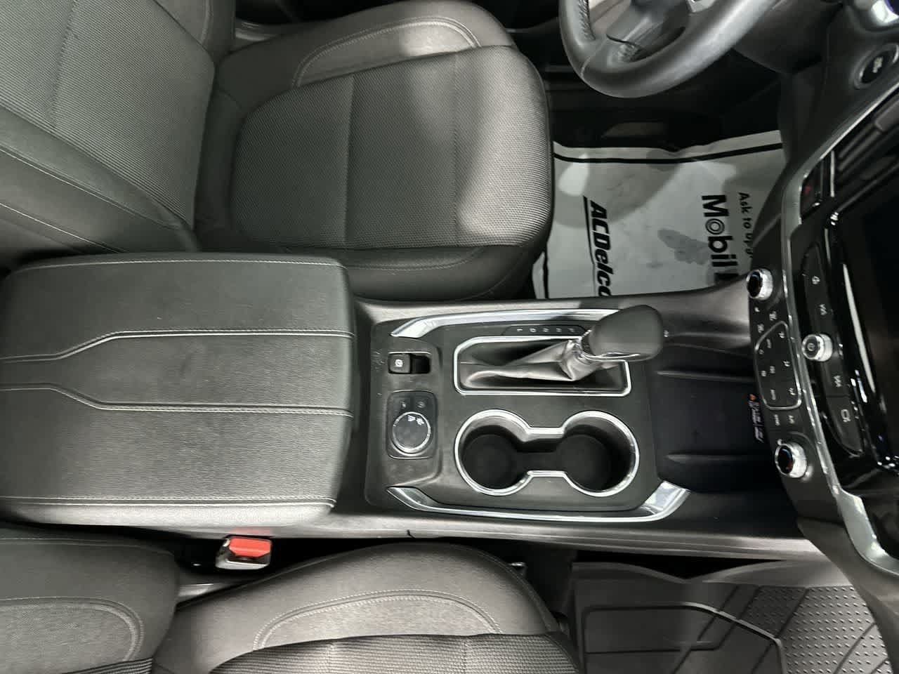 Used 2023 Chevrolet Traverse LT FWD image 27