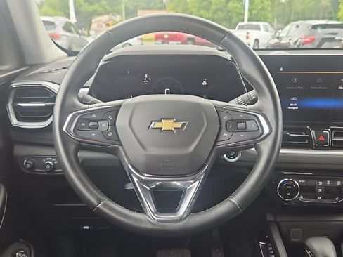 Used 2024 Chevrolet TrailBlazer LT w/ Convenience Package AWD/4WD image 15