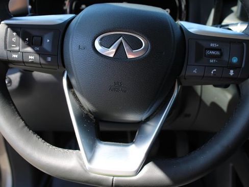 Used 2022 INFINITI QX60 Luxe w/ Performance Audio Package AWD/4WD image 13