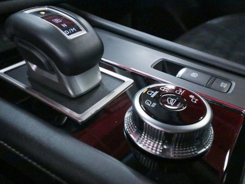 Used 2024 Mitsubishi Outlander SE image 17