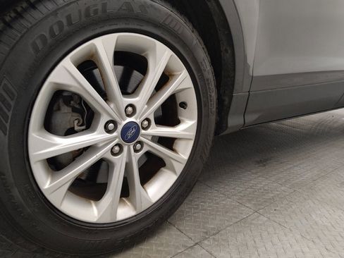 Used 2018 Ford Escape SE image 31