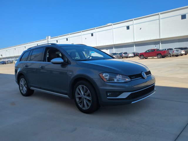 Used 2017 Volkswagen Golf Alltrack AWD/4WD image 3