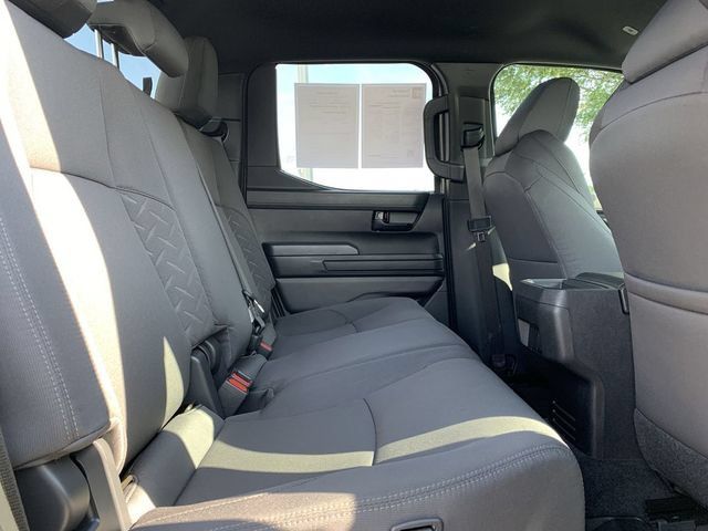 Used 2025 Toyota Tacoma SR w/ SR Upgrade Package AWD/4WD image 34