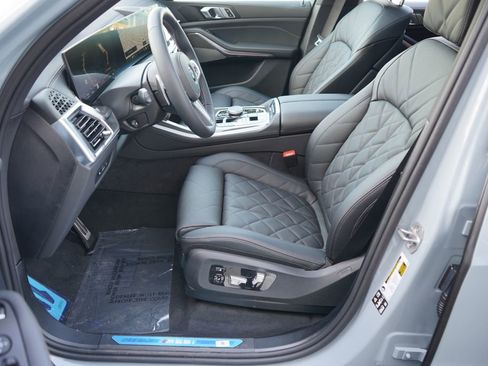 New 2026 BMW X5 M60i w/ Climate Comfort Package image 11