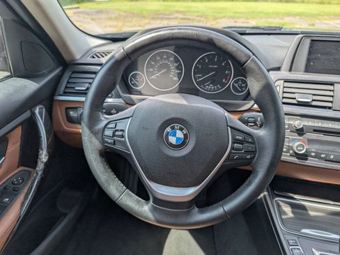 Used 2014 BMW 328d Sedan RWD image 40