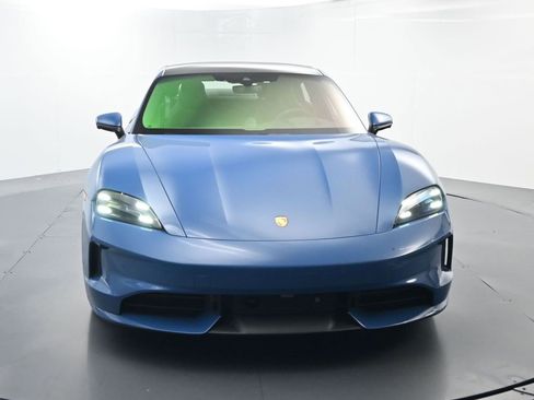 Used 2025 Porsche Taycan 4S image 18