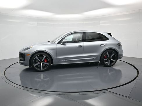 Certified 2022 Porsche Macan GTS AWD/4WD image 2