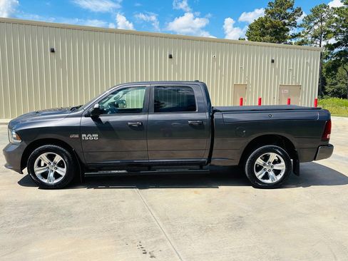 Used 2017 RAM 1500 Sport image 6