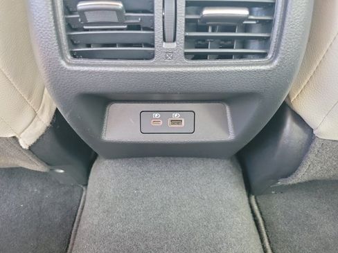 Used 2025 Nissan Altima 2.5 SL AWD/4WD image 11