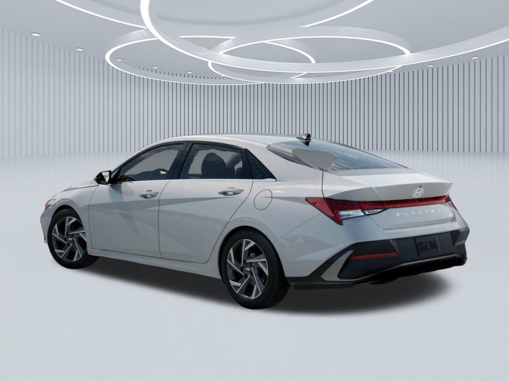 New 2026 Hyundai Elantra Limited FWD image 5