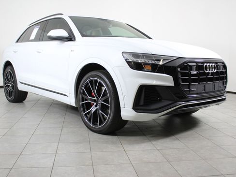 Used 2021 Audi Q8 Premium Plus w/ Premium Plus Package image 7