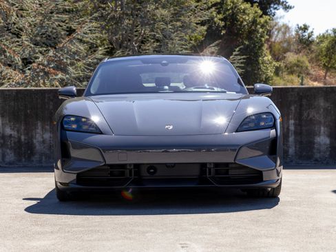 New 2025 Porsche Taycan Turbo S image 15