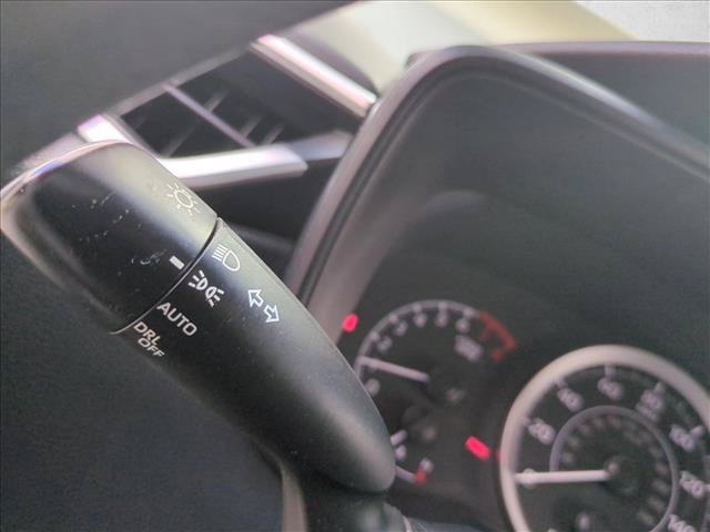 Used 2021 Toyota Corolla LE FWD image 12