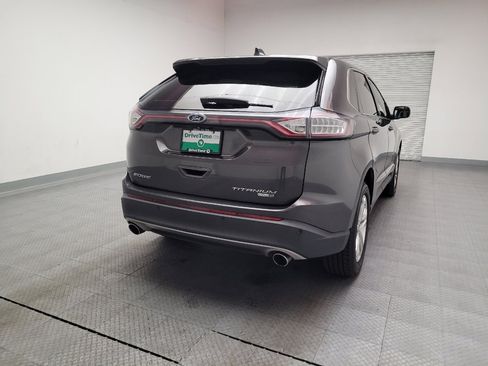 Used 2017 Ford Edge Titanium image 7