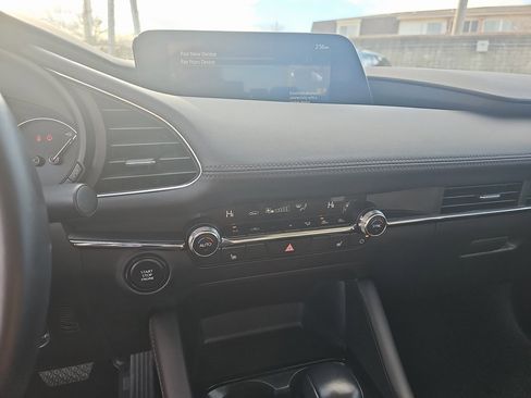 Used 2025 MAZDA MAZDA3 s image 19