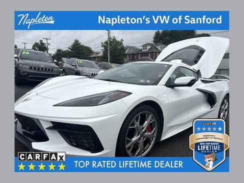 Used 2022 Chevrolet Corvette Stingray Premium Cpe w/ Z51 Performance Package RWD image 1