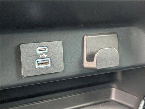 Used 2023 Ford F150 XLT image 16