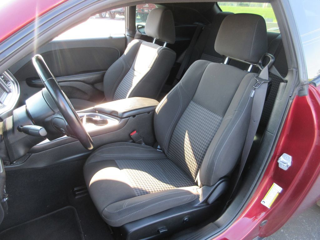 Used 2020 Dodge Challenger SXT RWD image 16