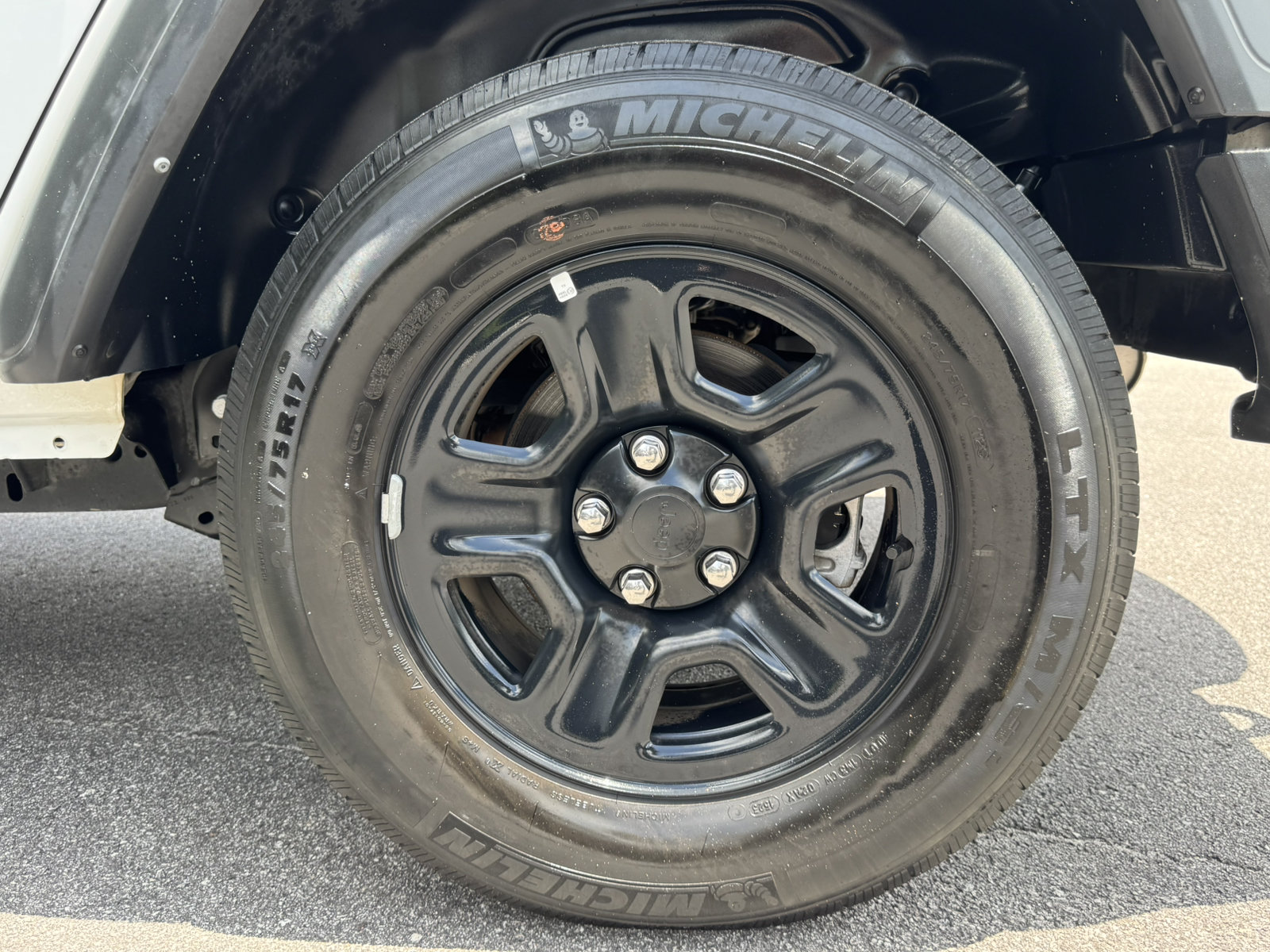 Used 2023 Jeep Wrangler Unlimited Sport AWD/4WD image 17