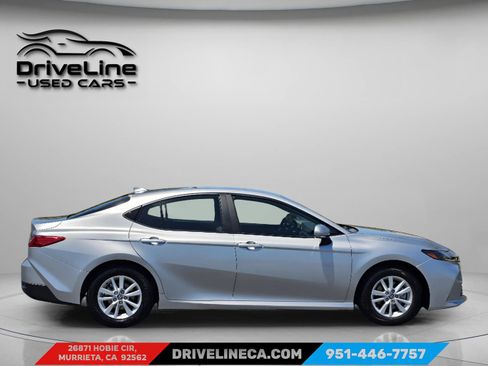 Used 2025 Toyota Camry LE FWD image 11